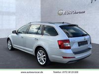 Gebraucht Skoda Octavia Ambition 105 PS (77 kW) 2013 Silber Limousine