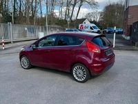 Gebraucht Ford Fiesta 82 PS (60 kW) 2011 Rot Kleinwagen