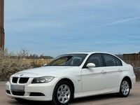 Gebraucht BMW 320 170 PS (125 kW) 2007 Weiß Limousine