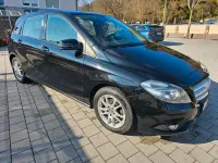 Gebraucht Mercedes B200 136 PS (100 kW) 2013 Schwarz Kleinwagen