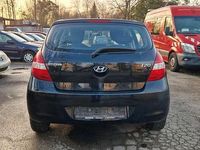 Gebraucht Hyundai i20 Edition 77 PS (56 kW) 2010 Schwarz Kleinwagen