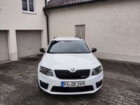 gebraucht Skoda Octavia OctaviaCombi 2.0 DSG RS TÜV2025 8-fach