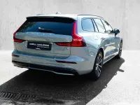 Gebraucht Volvo V60 Plus 310 PS (228 kW) 2024 Grau Kombi