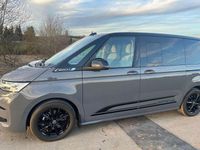 Gebraucht VW Multivan Edition 150 PS (110 kW) 2025 Grau Van