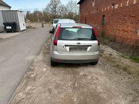 Gebraucht Ford Fiesta 80 PS (58 kW) 2002 Silber Kleinwagen