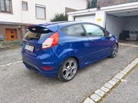 Gebraucht Ford Fiesta ST 182 PS (133 kW) 2016 Blau Limousine