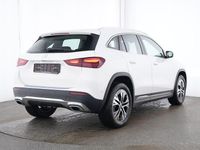 Gebraucht Mercedes GLA200 Progressive 163 PS (119 kW) 2024 Weiss polarweiss SUV