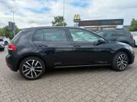 Gebraucht VW Golf VII Highline 150 PS (110 kW) 2018 Schwarz Limousine