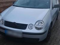 Gebraucht VW Polo 64 PS (47 kW) 2003 Silber Kleinwagen