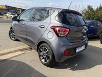 Gebraucht Hyundai i10 Passion 67 PS (49 kW) 2018 Grau Kleinwagen