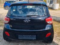 Gebraucht Hyundai i10 67 PS (49 kW) 2014 Schwarz Kleinwagen
