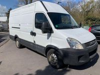 Gebraucht Iveco Daily 126 PS (92 kW) 2011 Weiß Van / Kleinbus
