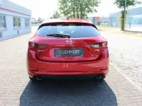 Gebraucht Mazda 3 Sports-Line 120 PS (88 kW) 2018 Rot (metallic) Limousine