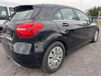 Używany Mercedes A160 102 KM (75 kW) 2016 Czarny Sedan/Limuzyna