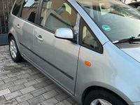 Second-hand Ford Focus 125 CP (91 kW) 2004 Argintiu Berlinǎ