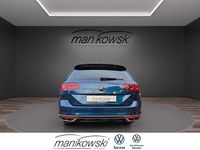 Gebraucht VW Passat R-line 200 PS (147 kW) 2023 Blau Kombi