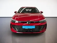 Gebraucht VW Passat Elegance 150 PS (110 kW) 2025 Rot Kombi