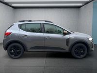 Neu Dacia Sandero Stepway 90 PS (66 kW) 2025 Grau Kleinwagen