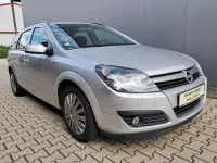 Gebraucht Opel Astra 105 PS (77 kW) 2006 Silber Limousine