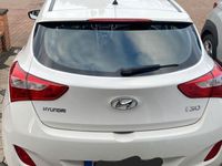 gebraucht Hyundai i30 1.4 CRDi Intro Edition Intro Edition