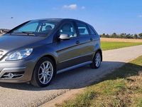 Gebraucht Mercedes B200 136 PS (100 kW) 2011 Grau Van / Kleinbus