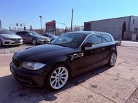 Gebraucht BMW 118 Advantage 143 PS (105 kW) 2011 Schwarz Kleinwagen