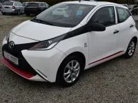 Gebraucht Toyota Aygo 69 PS (50 kW) 2017 Weiß Kleinwagen
