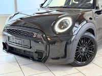 Gebraucht Mini Cooper S Classic 178 PS (130 kW) 2024 Midnight black ii Kleinwagen