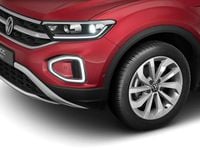 Gebraucht VW T-Roc 116 PS (85 kW) 2024 Kings red metallic / schwarz (metallic) SUV