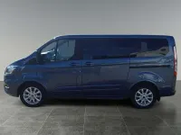 Gebraucht Ford Tourneo Custom Titanium 131 PS (96 kW) 2022 Chromablau metallic Van