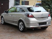 Gebraucht Opel Astra GTC Edition+ 105 PS (77 kW) 2006 Silber Coupé