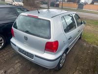 Gebraucht VW Polo 60 PS (44 kW) 1999 Silber Kleinwagen
