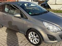 Gebraucht Opel Corsa Active 69 PS (50 kW) 2013 Muskatgrau/muskat braun(m2) Kleinwagen