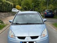 Second-hand Mitsubishi Colt Invite 95 CP (69 kW) 2006 Albastru Berlinǎ