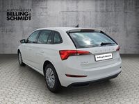 Gebraucht Skoda Scala Active 95 PS (69 kW) 2019 Candyweiß Kleinwagen