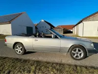Gebraucht Mercedes E300 220 PS (161 kW) 1993 Silber Cabrio