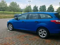 Gebraucht Ford Focus Trend 115 PS (84 kW) 2014 Blau Kombi