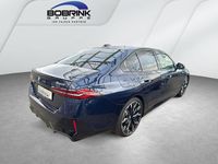 Gebraucht BMW 550e M Sport 313 PS (230 kW) 2024 Blau Limousine