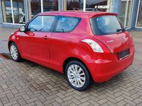 Gebraucht Suzuki Swift Comfort 94 PS (69 kW) 2014 Rot Kleinwagen