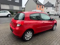 Gebraucht Renault Clio IV 75 PS (55 kW) 2013 Rot