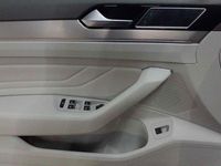 Gebraucht VW Passat Elegance 200 PS (147 kW) 2023 Blau Kombi