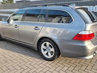Gebraucht BMW 520 177 PS (130 kW) 2010 Grau Kombi