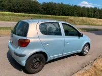 Gebraucht Toyota Yaris 65 PS (47 kW) 2003 Blau Kleinwagen