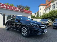 Gebraucht Mercedes GLA180 Urban 122 PS (89 kW) 2017 Kosmosschwarz  metalliclack SUV
