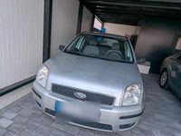 Second-hand Ford Fusion 80 CP (58 kW) 2003 Argintiu Hatchback