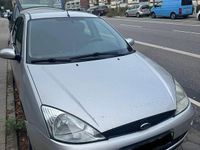 Second-hand Ford Focus 80 CP (58 kW) 2001 Argintiu Break
