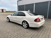 Gebraucht Mercedes E500 AMG 387 PS (284 kW) 2006 Weiß Limousine