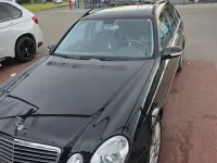 Gebraucht Mercedes E500 Avantgarde 306 PS (225 kW) 2004 Schwarz Limousine
