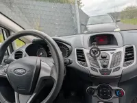 Usata Ford Fiesta 82 CV (60 kW) 2010 Bianco Berlina