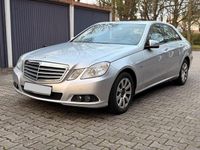Gebraucht Mercedes E220 Elegance 170 PS (125 kW) 2010 Silber Limousine